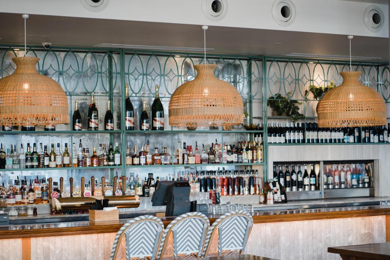 The Island Gold Coast (Adults Only) Hotel Bagian luar foto