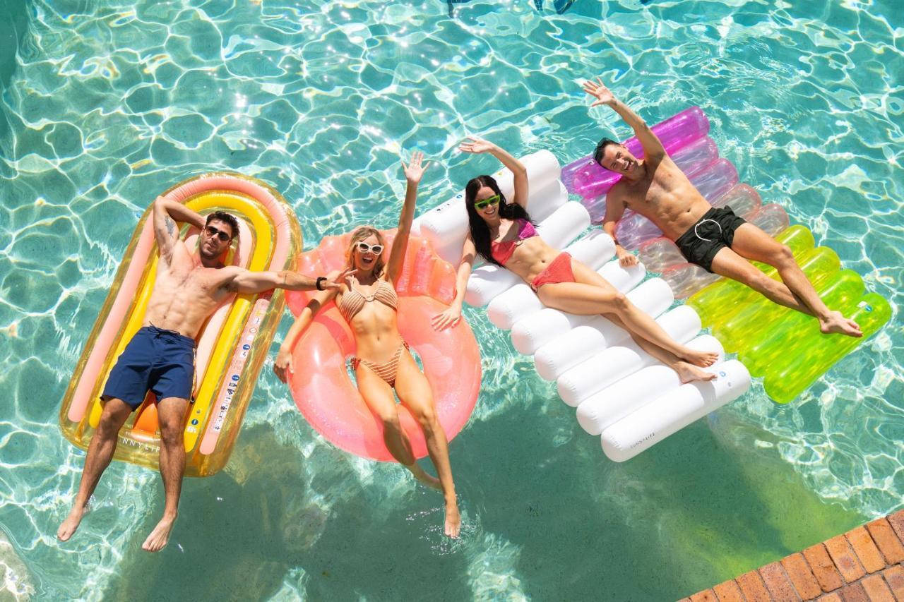 The Island Gold Coast (Adults Only) Hotel Bagian luar foto