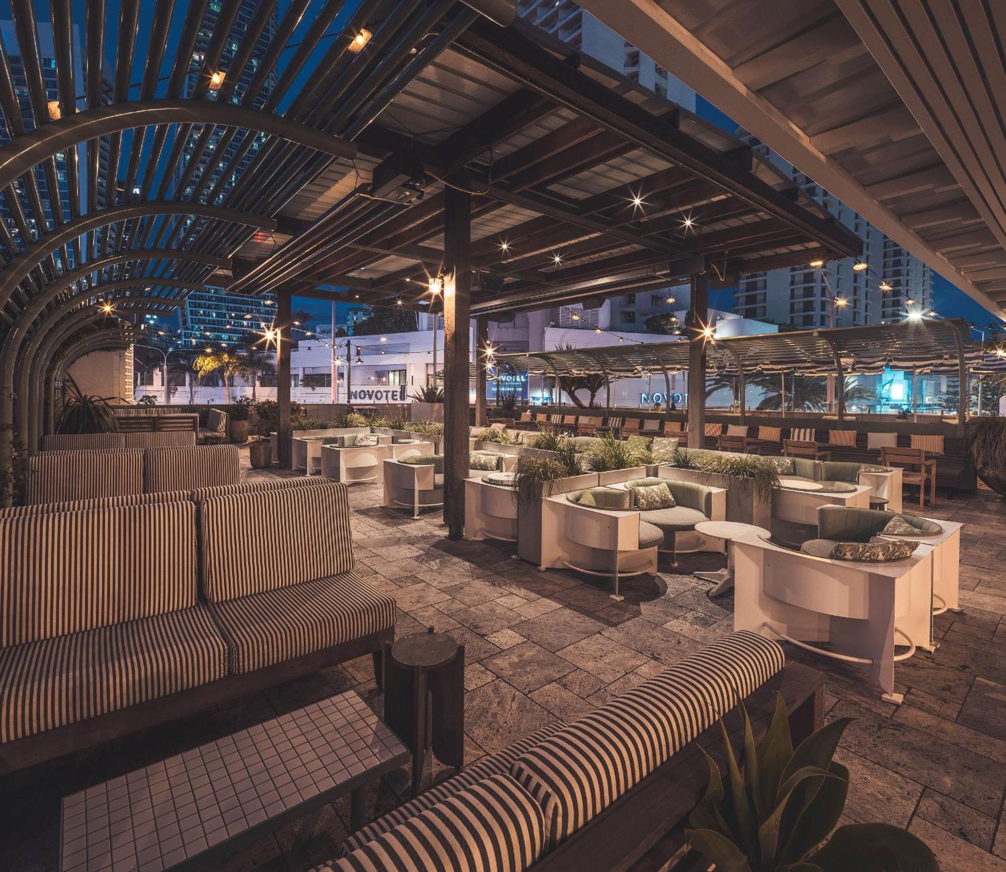 The Island Gold Coast (Adults Only) Hotel Bagian luar foto